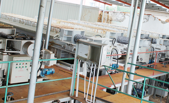 壓濾機(jī)使用現(xiàn)場